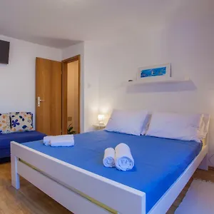 https://room-m.primorje-gorskikotar.com